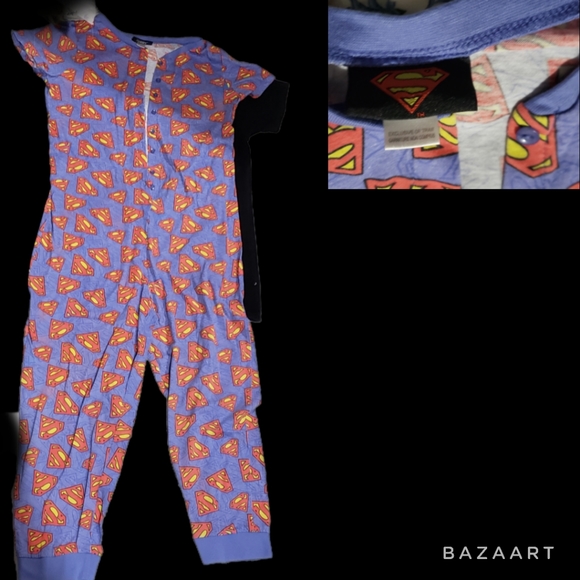 Superman short sleeve onesie - Picture 2 of 2